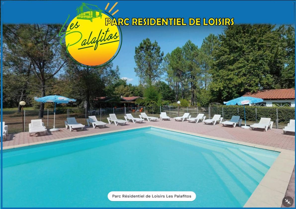 Les Palafitos Hotel Luglon Exterior photo